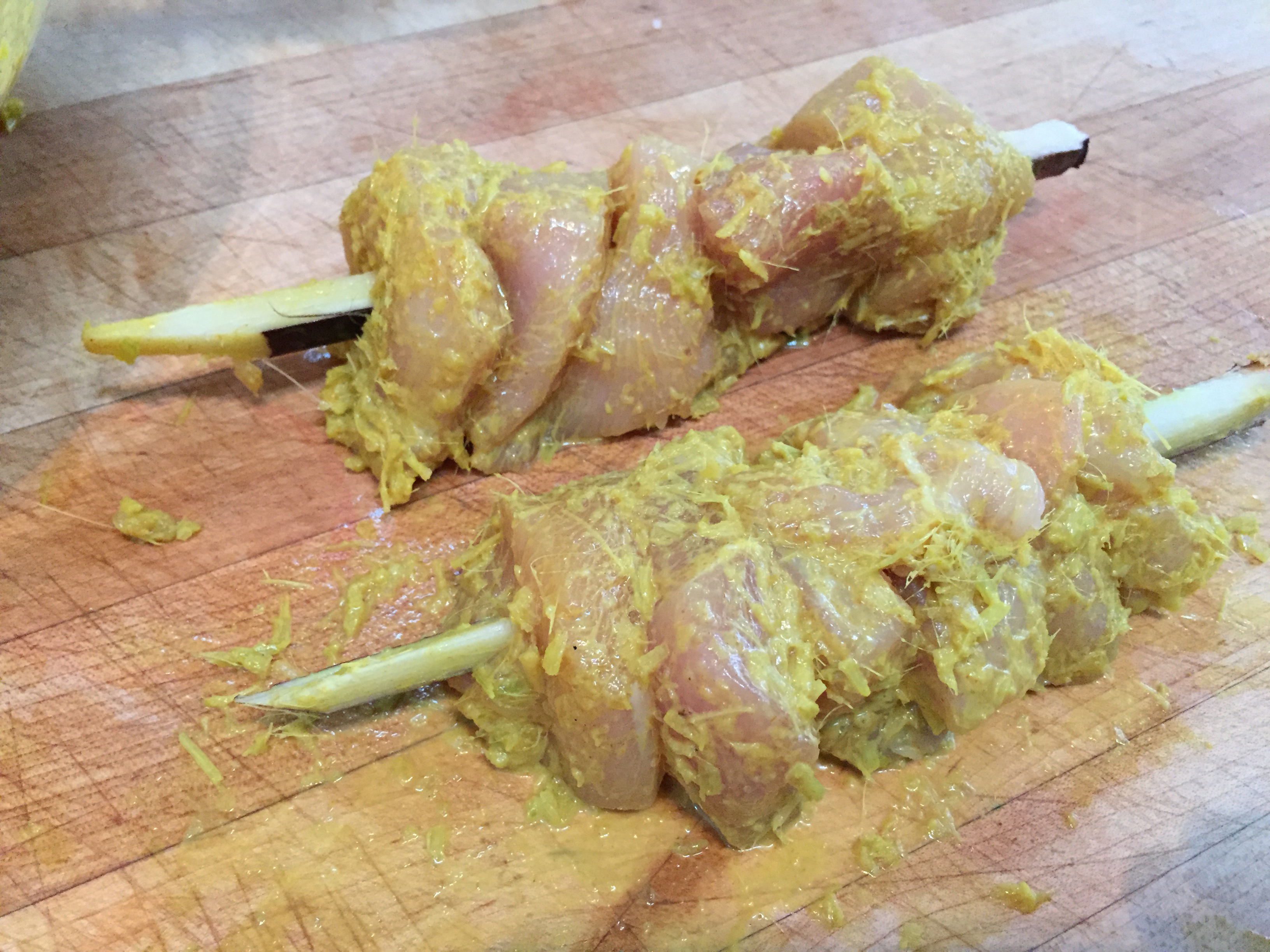 Chicken skewers with peanut sauce