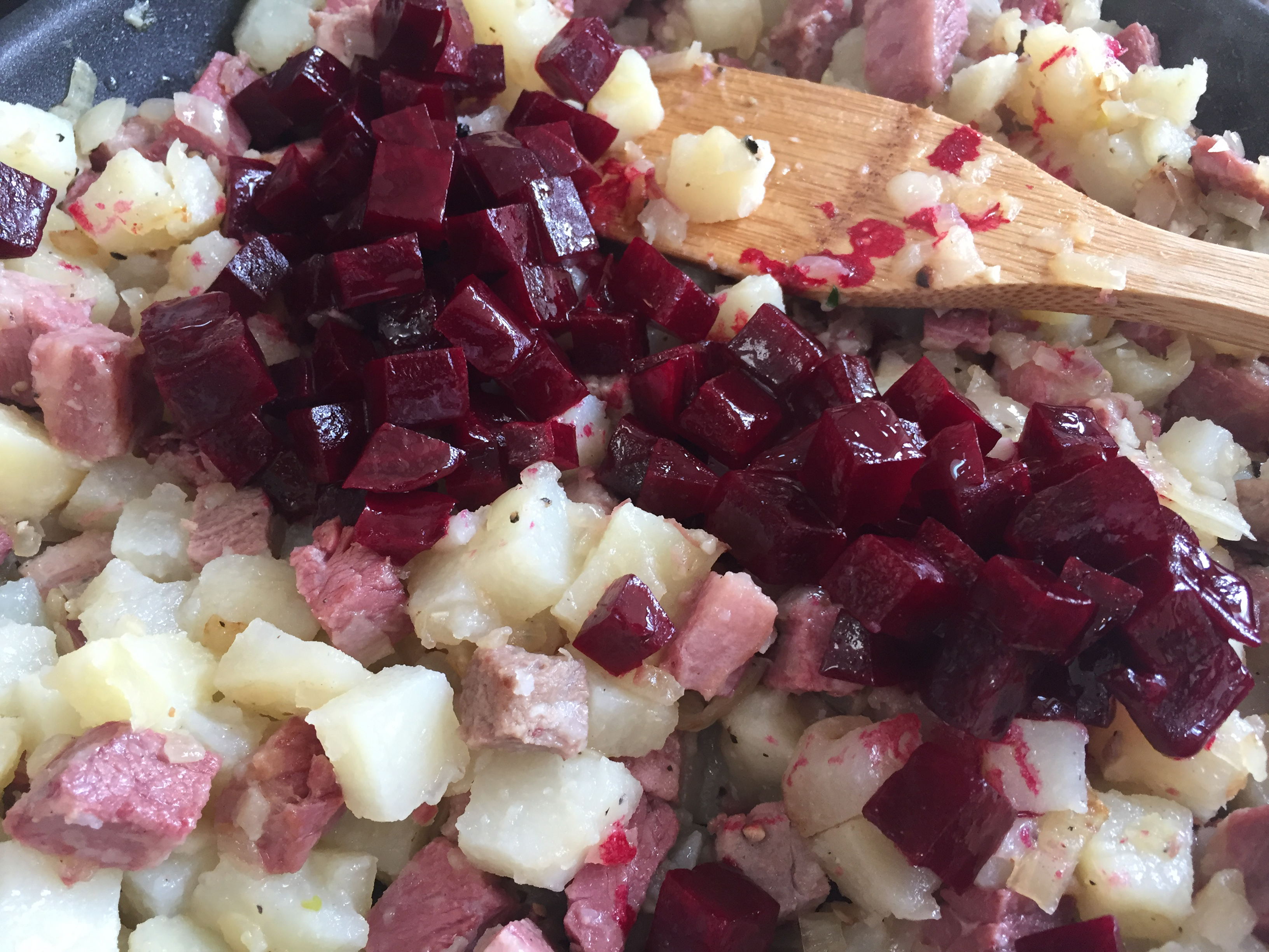 corned beef and hash photo