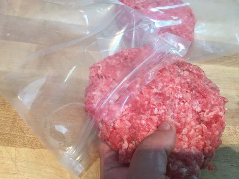 Hamburgers Sous Vide in VacMaster Zipper Bag